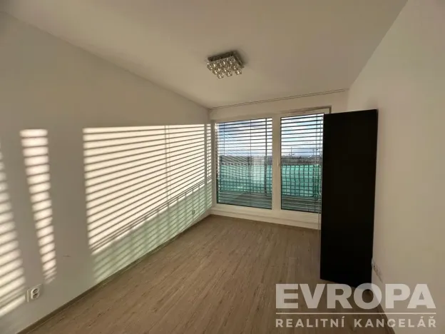 Pronájem bytu 2+kk, Plzeň - Újezd, Diamantová, 70 m2