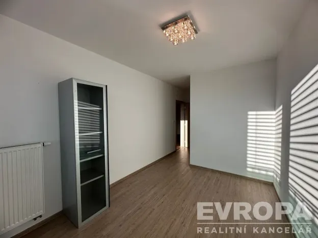Pronájem bytu 2+kk, Plzeň - Újezd, Diamantová, 70 m2