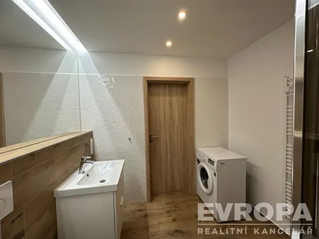 Pronájem bytu 2+kk, Plzeň - Újezd, Diamantová, 70 m2