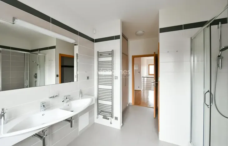 Pronájem vily, Praha - Nebušice, 360 m2