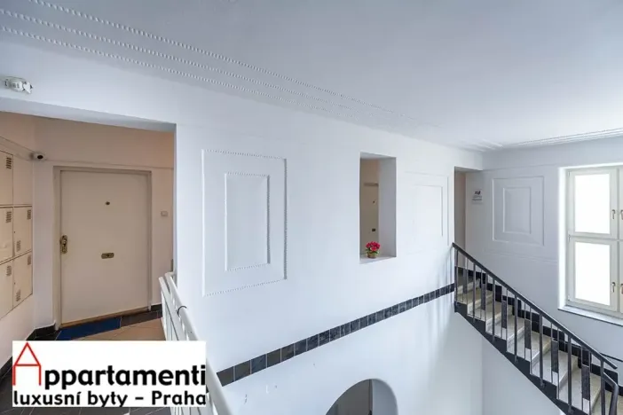 Prodej bytu 2+1, Praha - Nové Město, Ječná, 68 m2