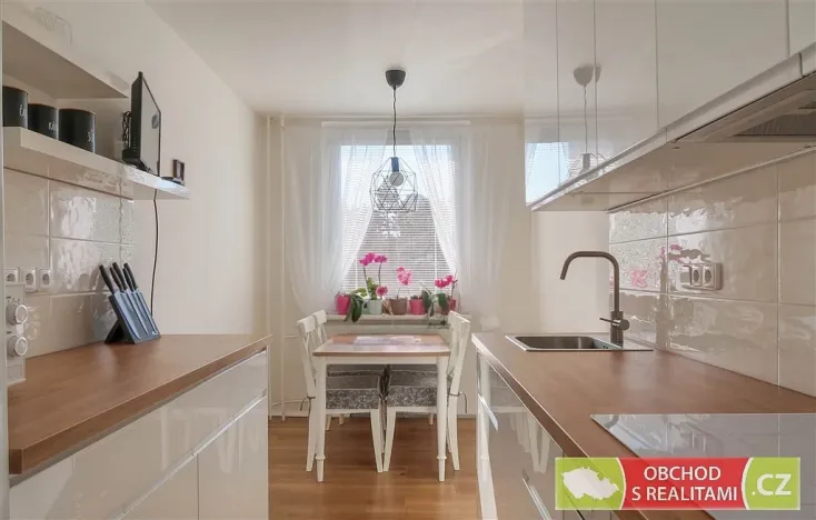 Pronájem bytu 3+1, Praha, Květnového vítězství, 77 m2