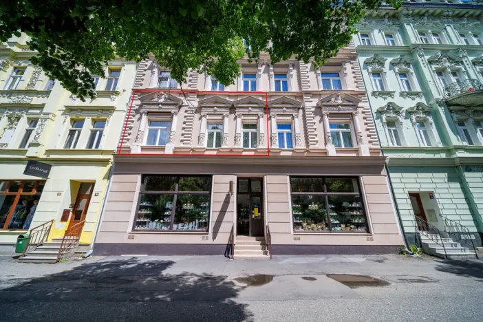 Prodej bytu 3+1, Karlovy Vary, nábřeží Jana Palacha, 94 m2