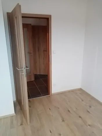 Pronájem bytu 2+kk, Jince, Zborovská, 43 m2