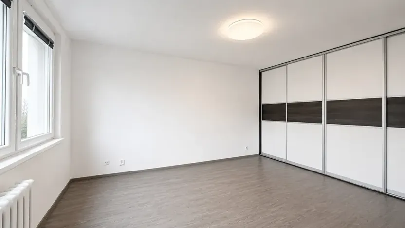 Prodej bytu 1+kk, Praha - Háje, Matúškova, 31 m2