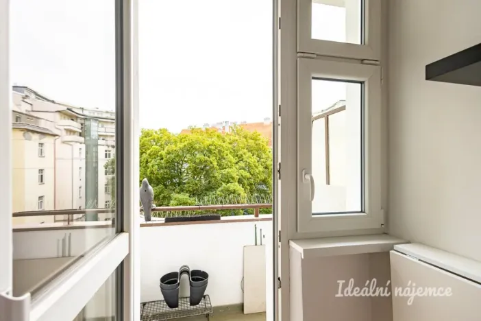 Pronájem bytu 3+kk, Praha - Vysočany, Staromlýnská, 58 m2