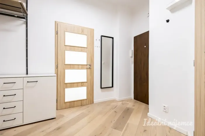 Pronájem bytu 3+kk, Praha - Vysočany, Staromlýnská, 58 m2