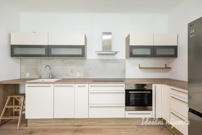 Pronájem bytu 3+kk, Praha - Vysočany, Staromlýnská, 58 m2