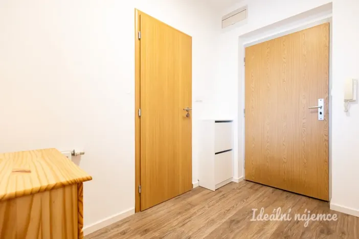 Pronájem bytu 2+kk, Praha - Letňany, Tupolevova, 50 m2