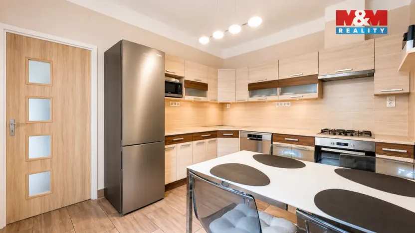 Prodej rodinného domu, Plaňany, Komenského, 92 m2