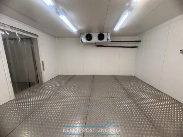 Pronájem skladu, Znojmo, Dobšická, 24 m2