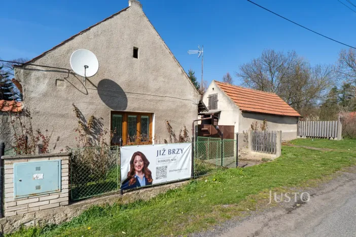 Prodej rodinného domu, Klobuky, Pod Nádražím, 51 m2