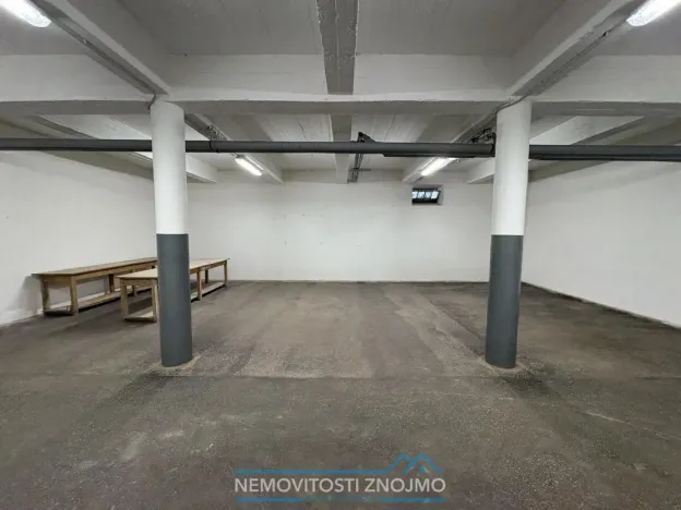 Pronájem skladu, Znojmo, Dobšická, 10 m2