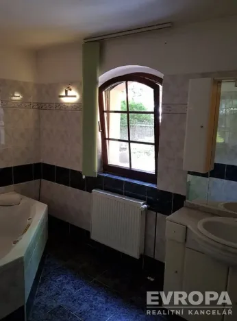 Pronájem rodinného domu, Liberec - Liberec XXX-Vratislavice nad Nisou, Pod Skalkou, 250 m2