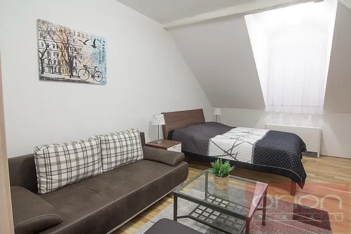 Pronájem bytu 3+kk, Praha - Břevnov, Bělohorská, 100 m2