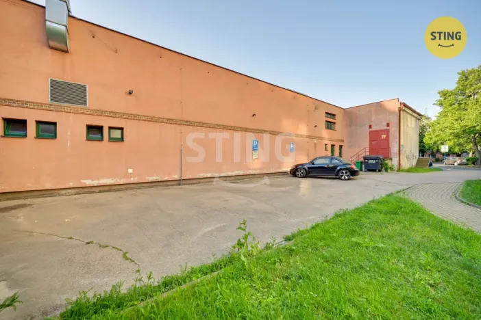 Pronájem komerční nemovitosti, Pardubice, Hronovická, 240 m2
