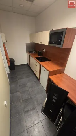 Pronájem obchodního prostoru, Olomouc, Kafkova, 300 m2