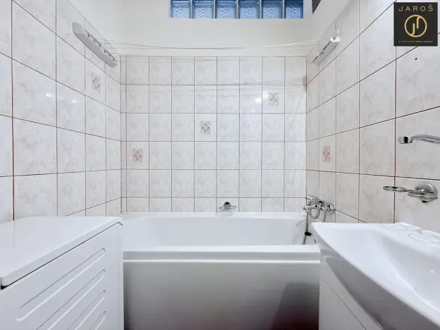 Pronájem bytu 2+1, Kladno, Vašíčkova, 60 m2