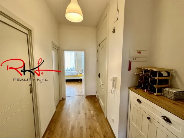 Pronájem bytu 2+kk, Praha, Heleny Malířové, 52 m2