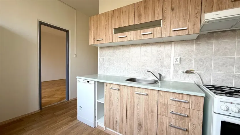 Pronájem bytu 1+1, Cheb, 17. listopadu, 34 m2