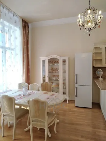 Prodej bytu 3+1, Praha - Malá Strana, Mělnická, 113 m2