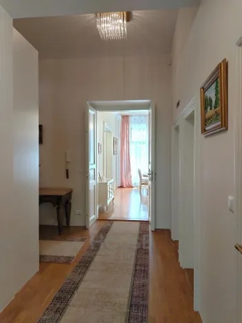Prodej bytu 3+1, Praha - Malá Strana, Mělnická, 113 m2