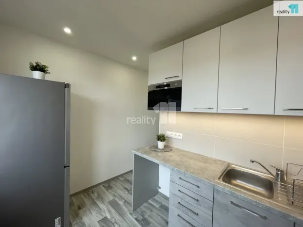 Pronájem bytu 1+1, Praha - Vokovice, Evropská, 37 m2