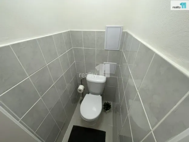 Pronájem bytu 1+1, Praha - Vokovice, Evropská, 37 m2