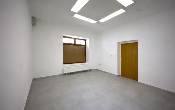 Pronájem obchodního prostoru, Plzeň - Jižní Předměstí, Kollárova, 21 m2