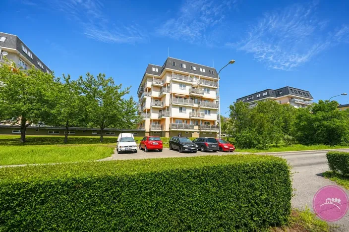 Pronájem bytu 2+kk, Olomouc, Handkeho, 53 m2