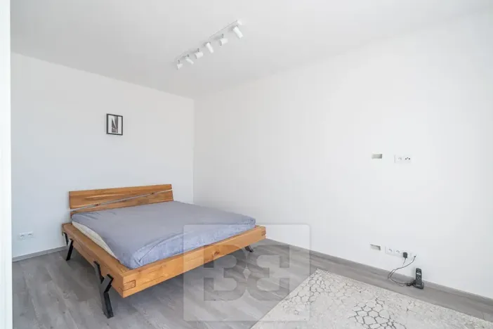 Pronájem bytu 1+kk, Beroun, Na Veselou, 44 m2