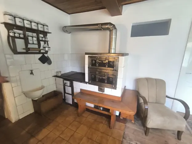 Prodej chalupy, Kounov - Nedvězí, 267 m2