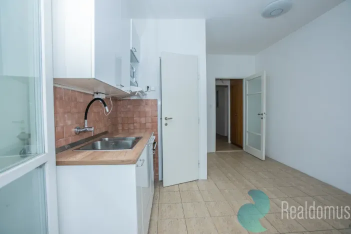 Pronájem bytu 4+1, Praha - Nové Město, Masarykovo nábřeží, 110 m2
