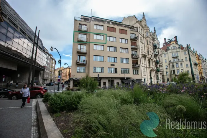 Pronájem bytu 4+1, Praha - Nové Město, Masarykovo nábřeží, 110 m2
