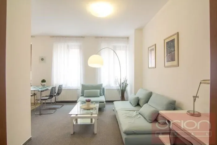Pronájem bytu 2+kk, Praha - Břevnov, Bělohorská, 60 m2