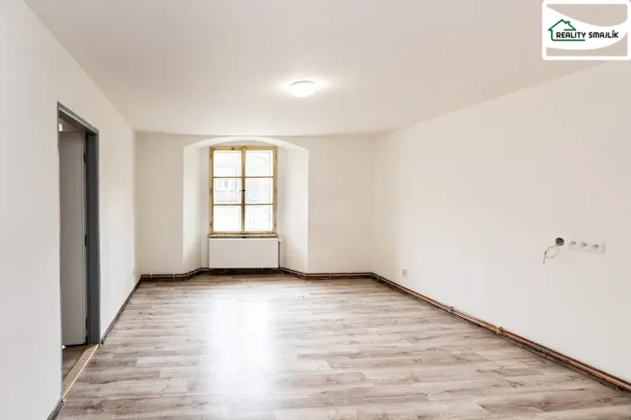 Pronájem bytu 2+1, Cheb, Židovská, 66 m2