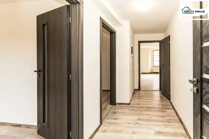 Pronájem bytu 2+1, Cheb, Židovská, 66 m2