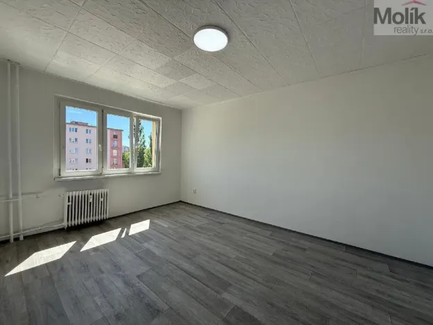 Pronájem bytu 2+1, Most, Jaroslava Vrchlického, 55 m2
