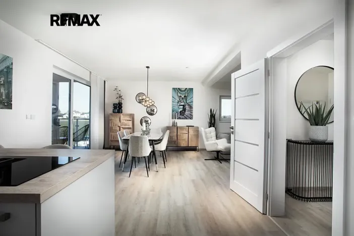 Prodej bytu 2+kk, Hradec Králové, Meruňková, 82 m2