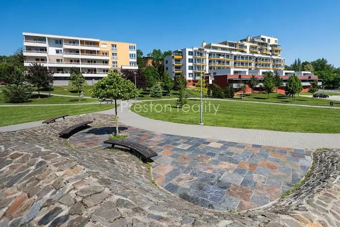 Pronájem bytu 2+kk, Ostrava, Sokolovská, 61 m2