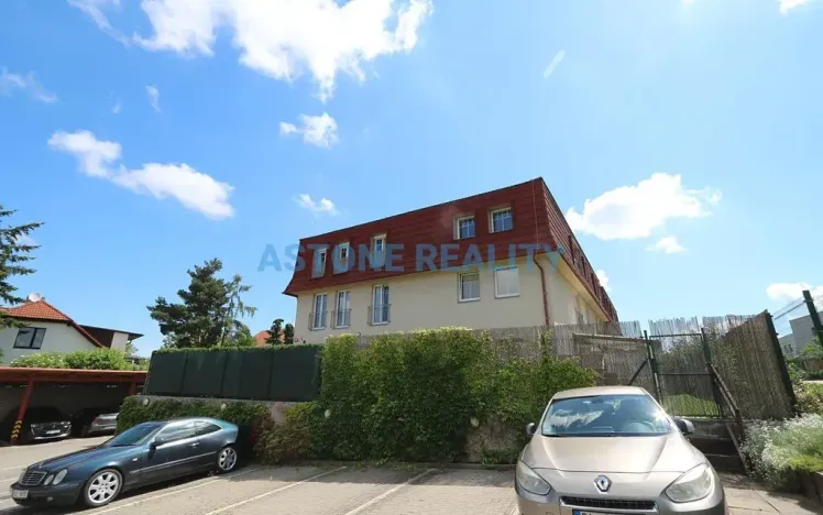 Prodej bytu 2+kk, Praha - Dolní Počernice, Národních hrdinů, 62 m2
