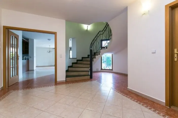 Pronájem vily, Praha - Nebušice, K Noskovně, 390 m2