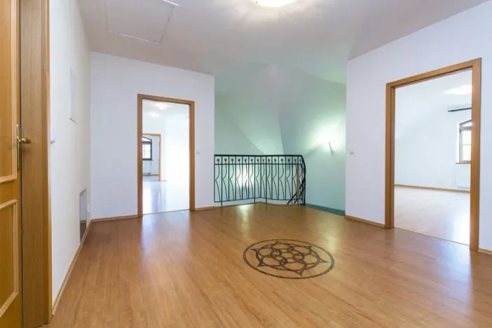Pronájem vily, Praha - Nebušice, K Noskovně, 390 m2