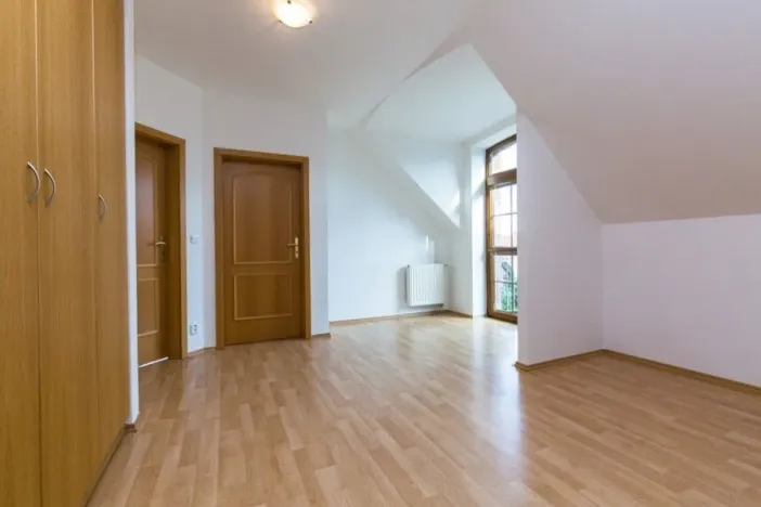 Pronájem vily, Praha - Nebušice, K Noskovně, 384 m2