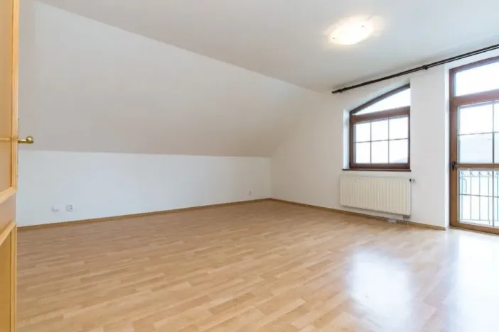 Pronájem vily, Praha - Nebušice, K Noskovně, 384 m2