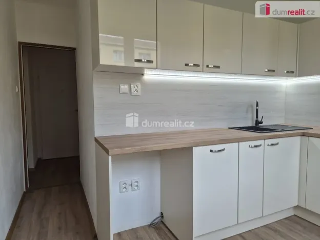 Pronájem bytu 2+1, Český Krumlov - Nádražní Předměstí, Vyšehrad, 55 m2