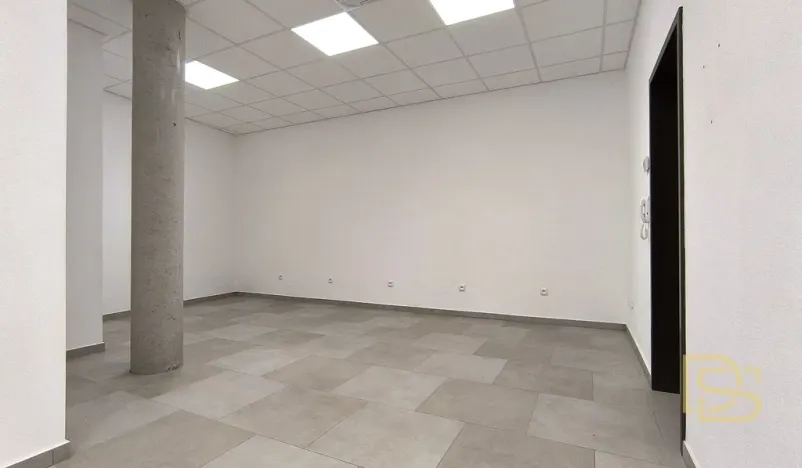 Pronájem obchodního prostoru, Brno - Židenice, Gajdošova, 84 m2