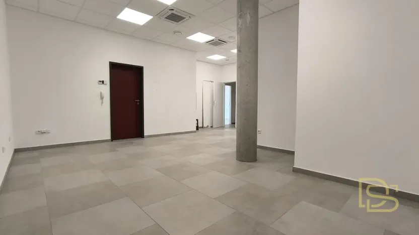 Pronájem obchodního prostoru, Brno - Židenice, Gajdošova, 84 m2