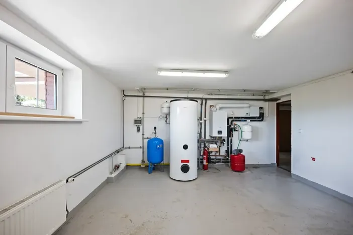 Prodej rodinného domu, Zádveřice-Raková, 395 m2