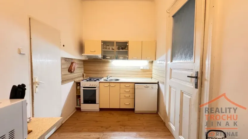 Pronájem bytu 3+1, Hradec Králové, Eliščino nábřeží, 86 m2